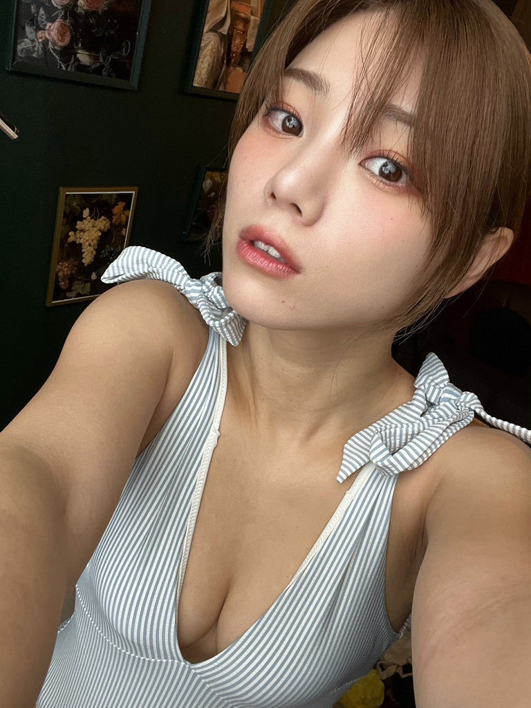 Exclusive Selfies 19
